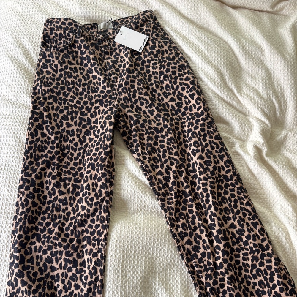 Never worn Reformation Cary High Waist Jeans